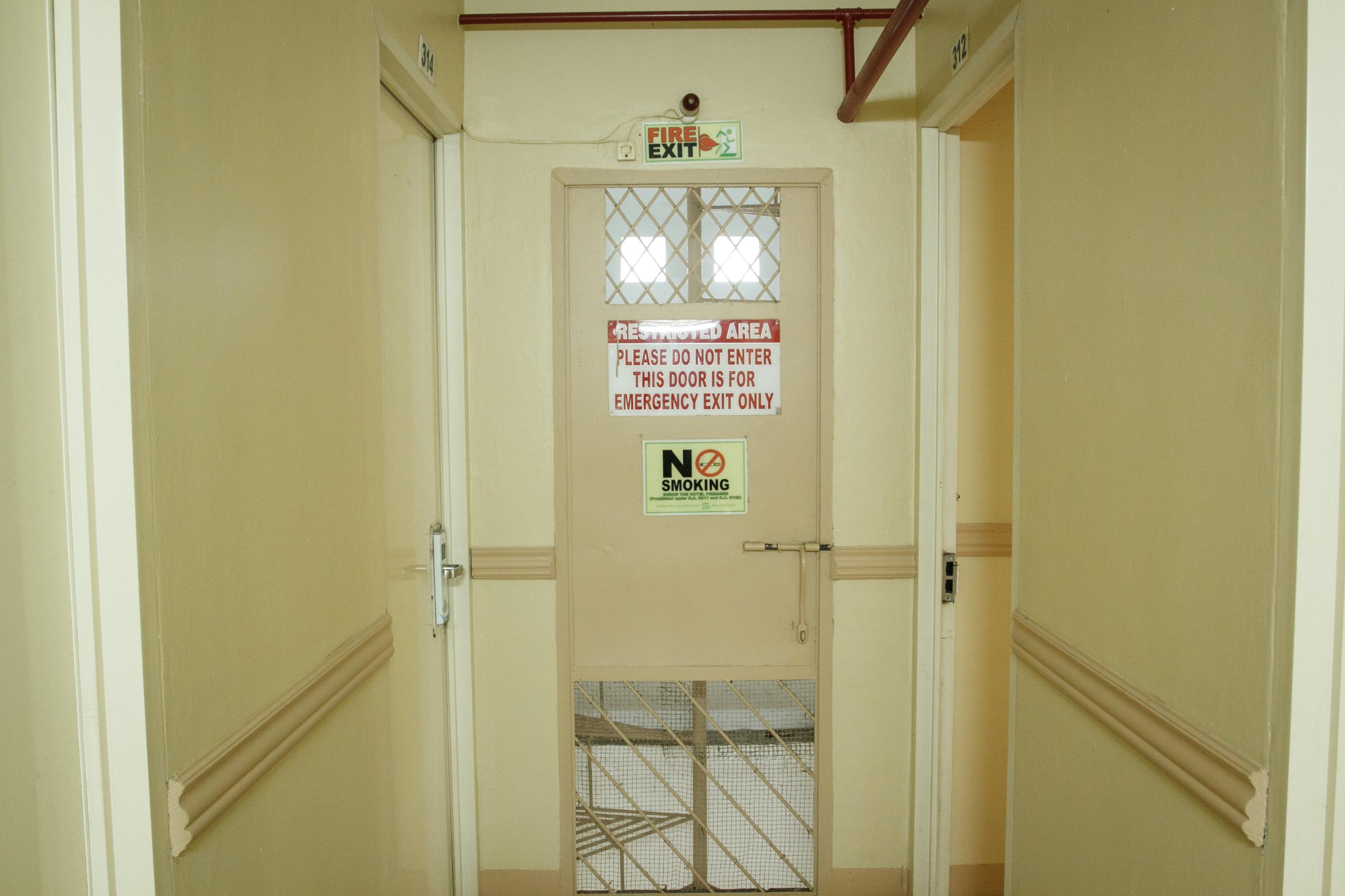 Gv Hotel - Camiguin Mambajao Exteriör bild