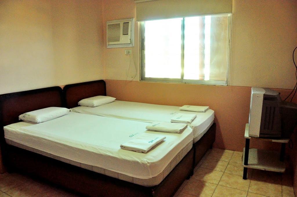 Gv Hotel - Camiguin Mambajao Rum bild